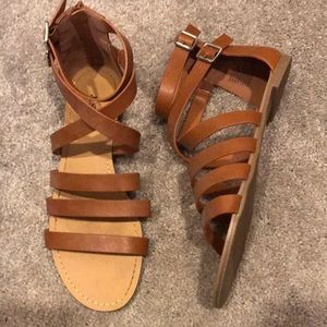 flat open toe sandals, size 8